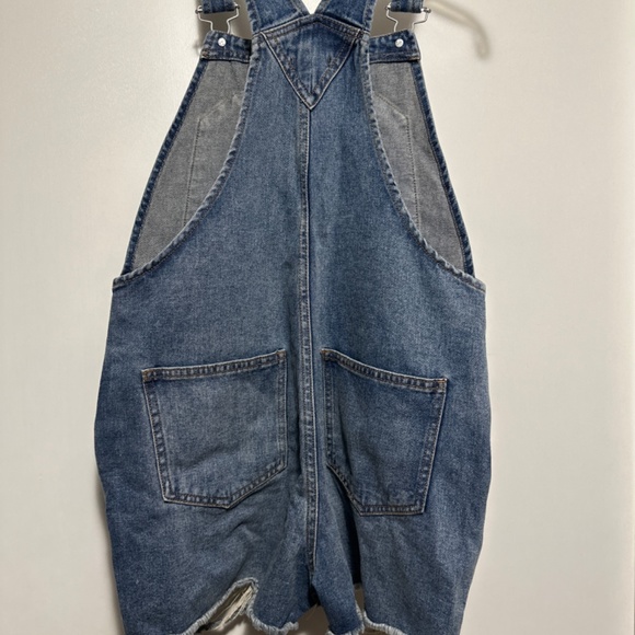Short Overalls - Picture 2 of 3